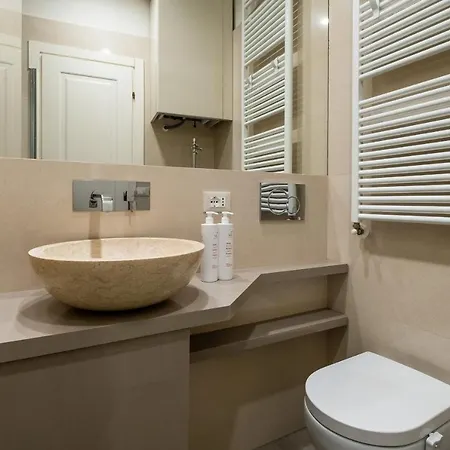 Apartment A Pochi Passi Da Palazzo Albergati By Wonderful Italy
